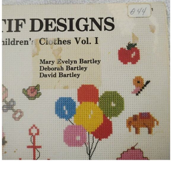 Mini Motif Designs For Baby and Children Bear, Balloons, Borders, Doll, Bunny - Picture 2 of 6